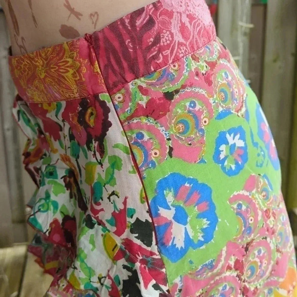 Mini Skirt - Picture 4 of 11
